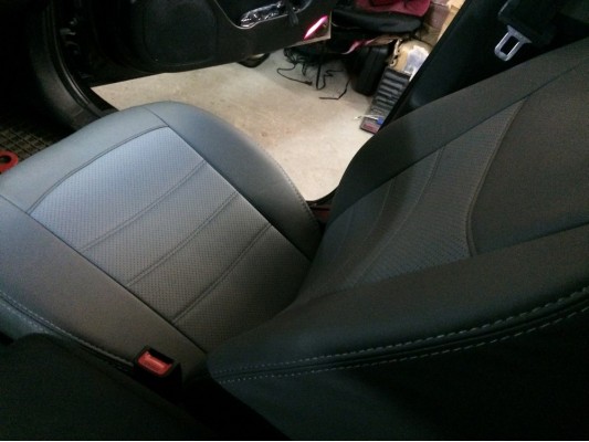 Авточехлы на Hyundai Santa Fe