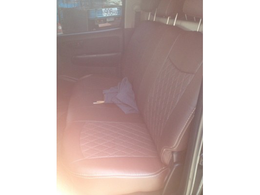 Авточехлы на Toyota Hilux Авточехлы на Toyota Hilux