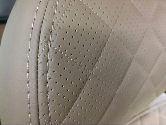 Авточехлы на Toyota Prius Авточехлы на Toyota Prius