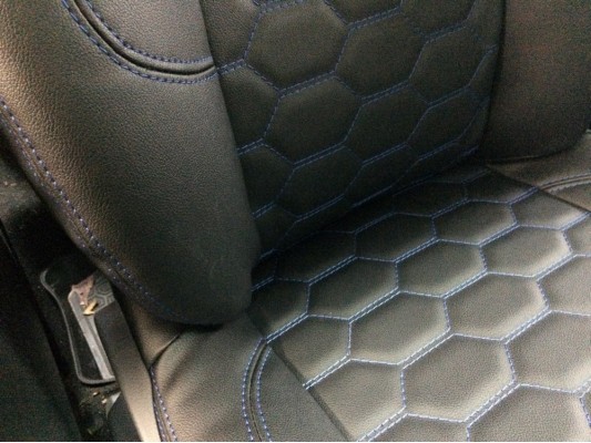 Каркасные авточехлы на Renault Sandero Stepway 2 Каркасные авточехлы на Renault Sandero Stepway 2